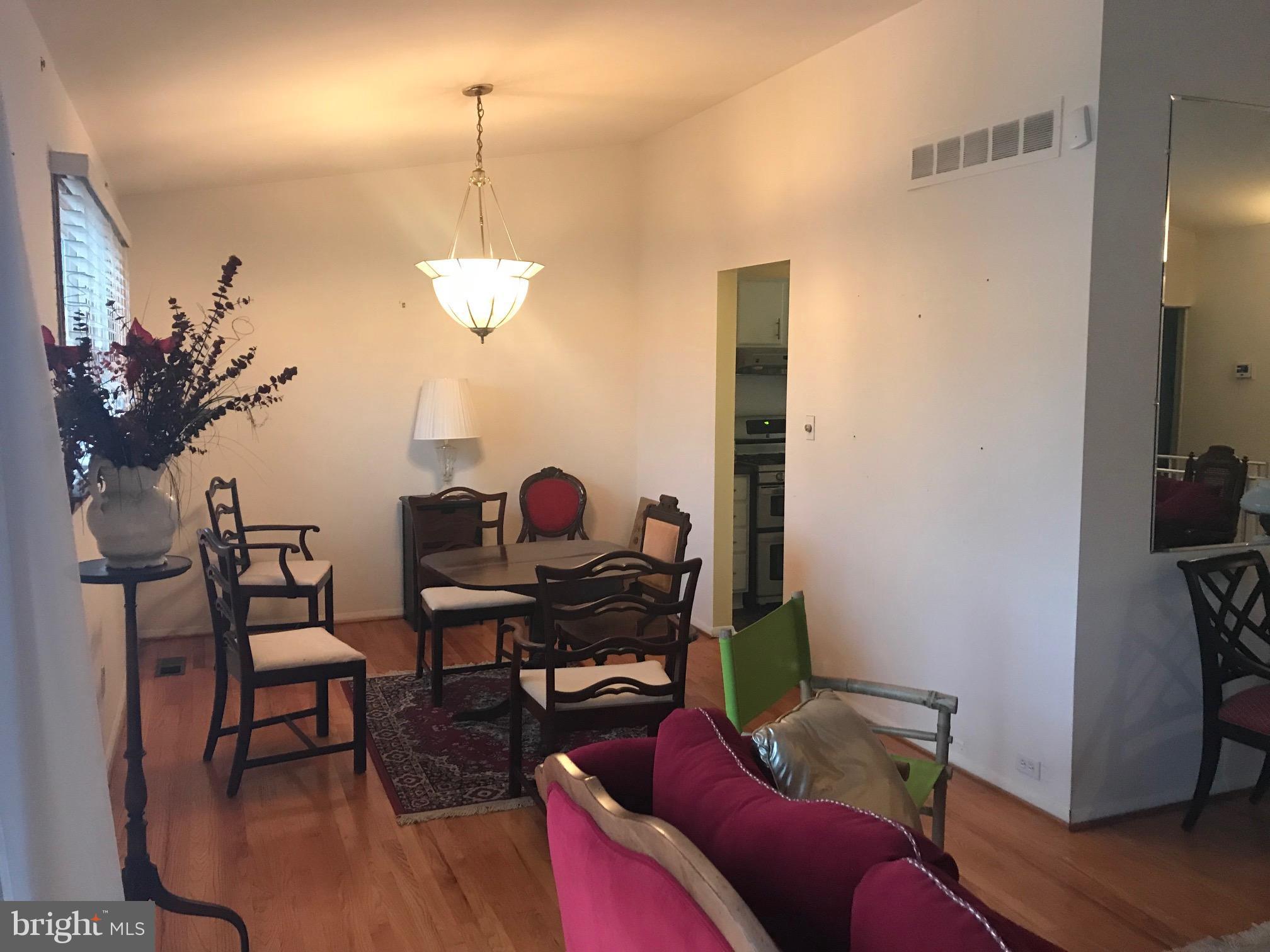 8529 Stevenswood Road Baltimore, MD 21244 - Photo 3 of 27 Dining Room