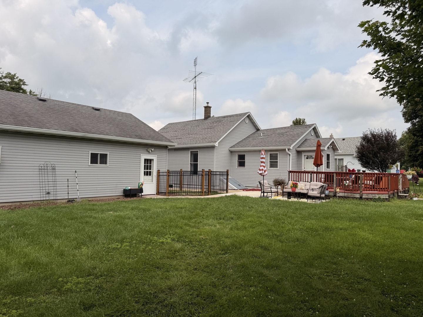 310 2nd Street Standard, IL 61363 - Photo 4 of 29