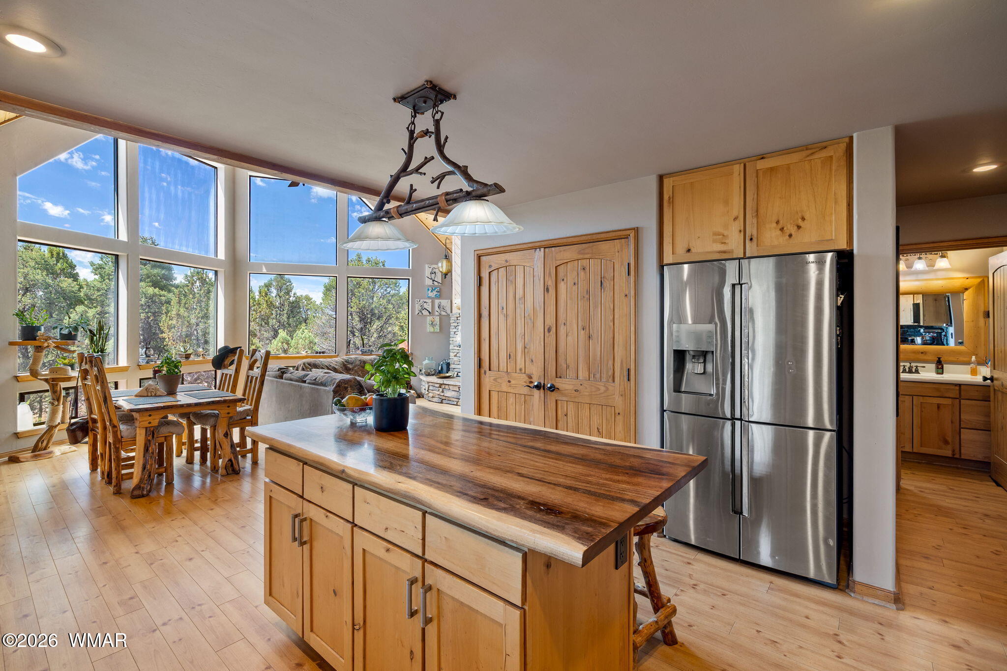 2228 Eagle Lane Overgaard, AZ 85933 - Photo 11 of 26