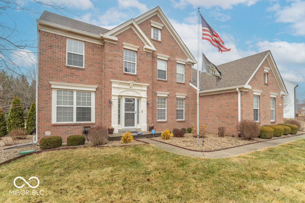 6272 Turnbridge Drive Avon, IN 46123 - Photo 4 of 52