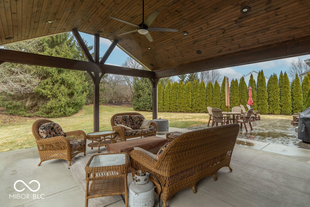 6272 Turnbridge Drive Avon, IN 46123 - Photo 10 of 52