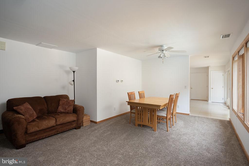 120 Larrison Road Wrightstown, NJ 08562 - Photo 15 of 48