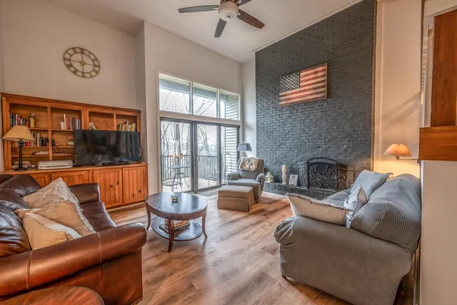 $299,000 | 1221 Baker Turn, Unit 1D, Hartford, VT 05059