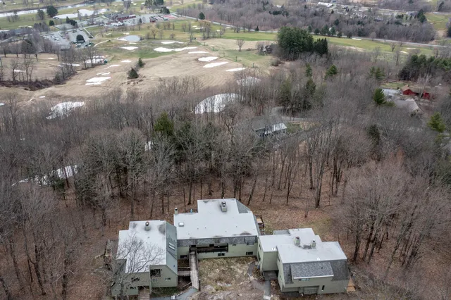 $299,000 | 1221 Baker Turn, Unit 1D, Hartford, VT 05059