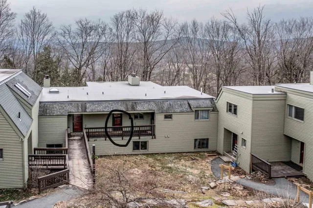 $299,000 | 1221 Baker Turn, Unit 1D, Hartford, VT 05059