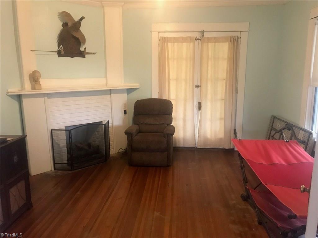 901 Carrick Street High Point, NC 27262 - Photo 3 of 19 Gallery Image 3