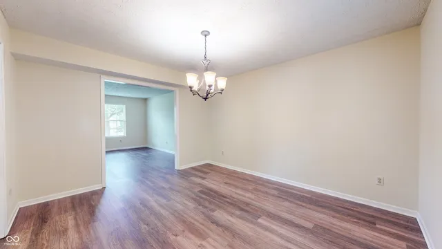 $325,000 | 3916 Jekyll Court, Indianapolis, IN 46237