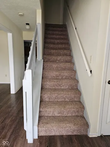 $325,000 | 3916 Jekyll Court, Indianapolis, IN 46237