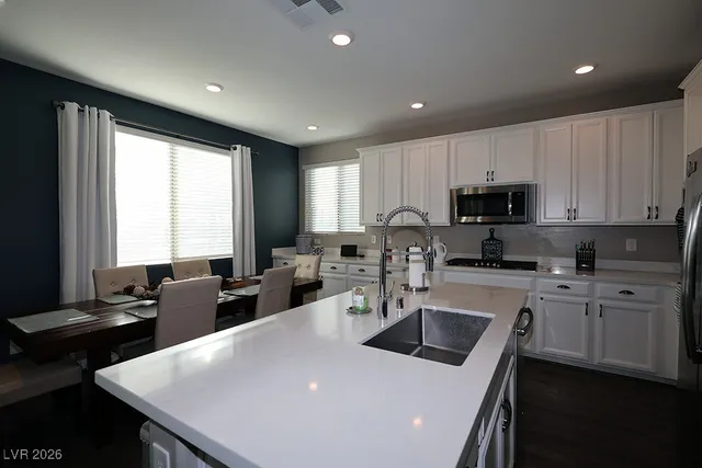 $3,600 | 764 Rogue Wave Street, Las Vegas, NV 89138