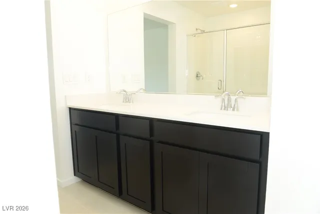 $2,400 | 9534 Ezra Falls Avenue, Las Vegas, NV 89143