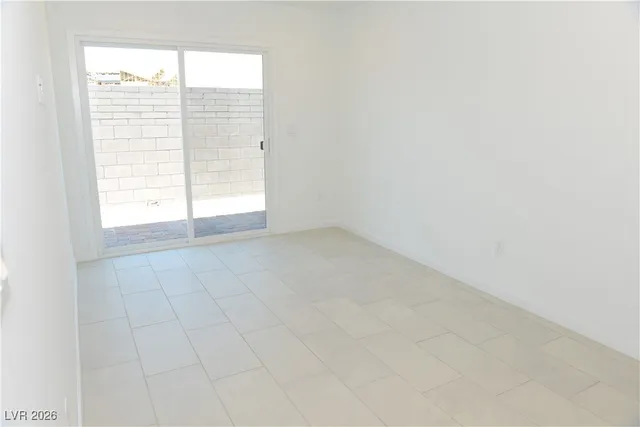 $2,400 | 9534 Ezra Falls Avenue, Las Vegas, NV 89143