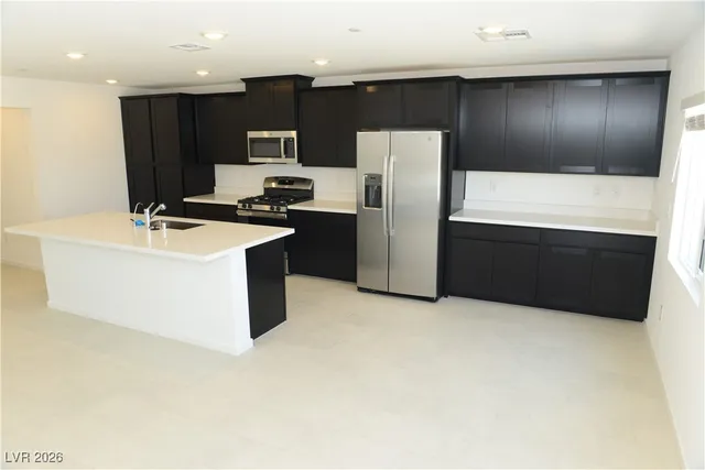 $2,400 | 9534 Ezra Falls Avenue, Las Vegas, NV 89143