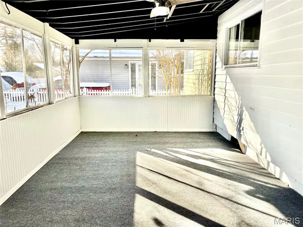 $1,850 | 844 Queen Anne Place, St. Louis, MO 63122