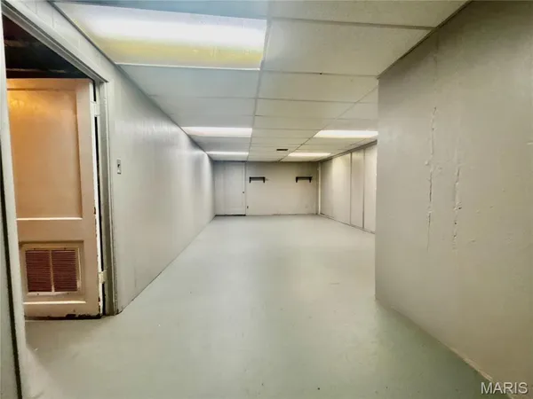 $1,850 | 844 Queen Anne Place, St. Louis, MO 63122