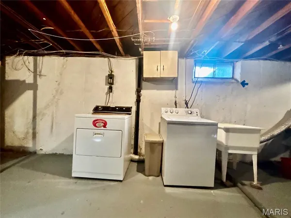 $1,850 | 844 Queen Anne Place, St. Louis, MO 63122