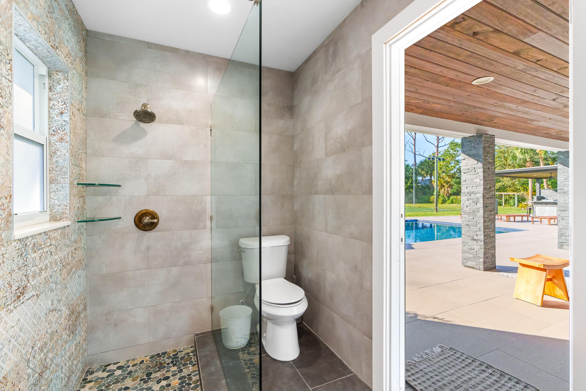 7647 Lawrence Road Boynton Beach, FL 33436 - Photo 45 of 54 Guest/Cabana Bath 3 c