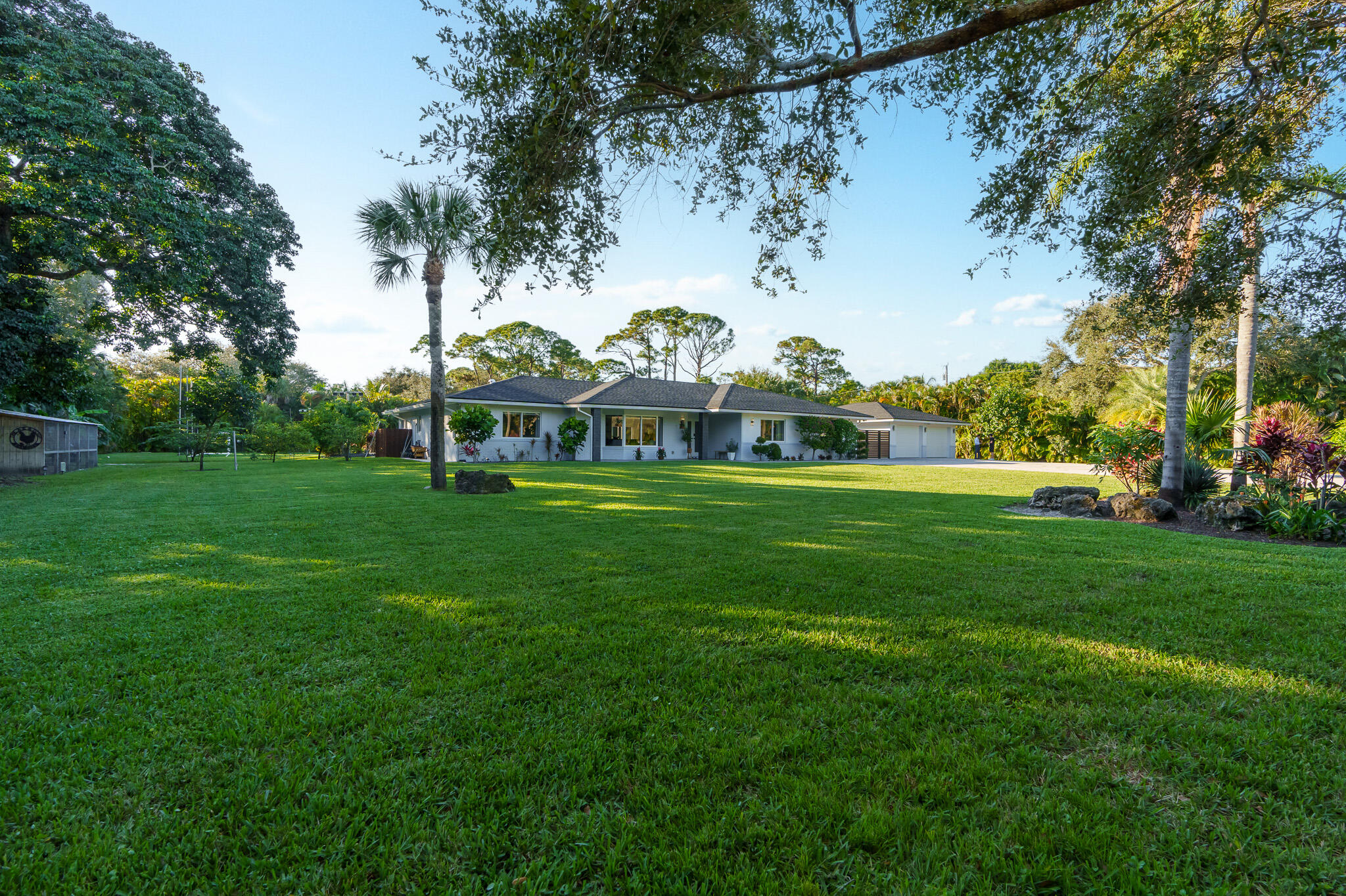 7647 Lawrence Road Boynton Beach, FL 33436 - Photo 7 of 54 Front Yard