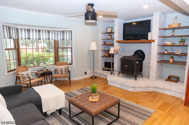 13 Sunset Drive Clark, NJ 07066 - Photo 3 of 27