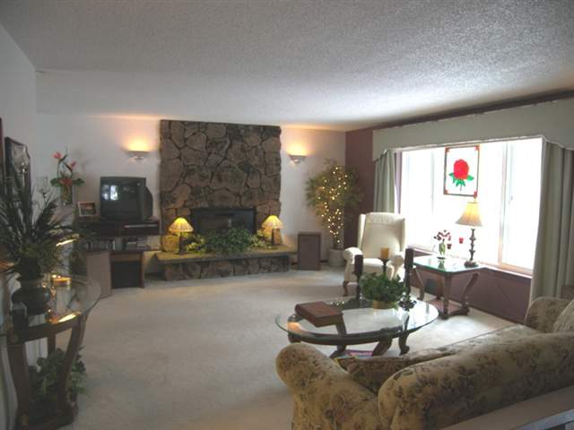 31226 North Chipmonk Road Chattaroy, WA 99003 - Photo 1 of 8 Gallery Image 1