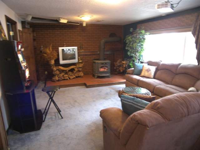 31226 North Chipmonk Road Chattaroy, WA 99003 - Photo 6 of 8 Gallery Image 6