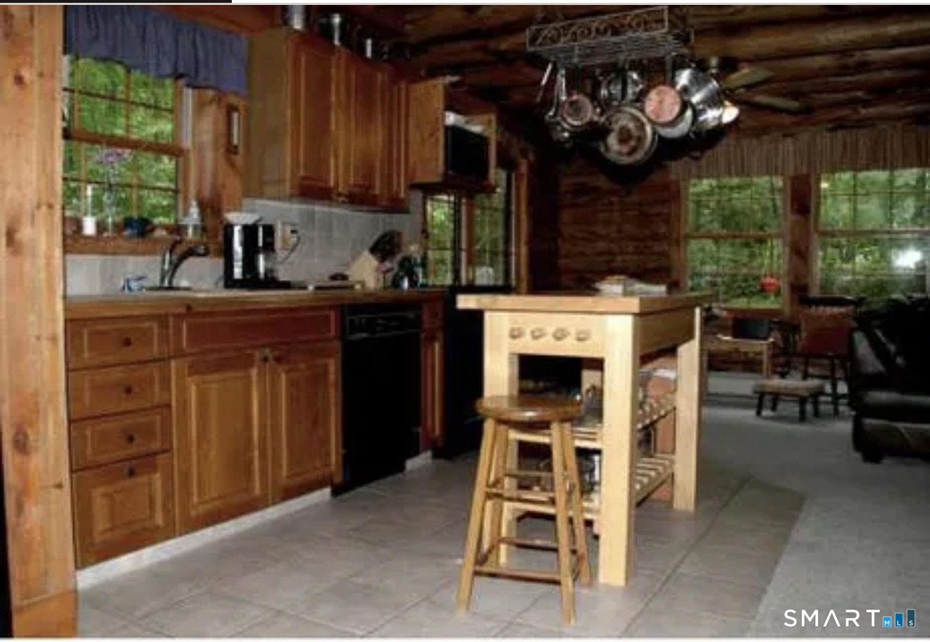 737 Shepard Avenue Hamden, CT 06514 - Photo 3 of 3