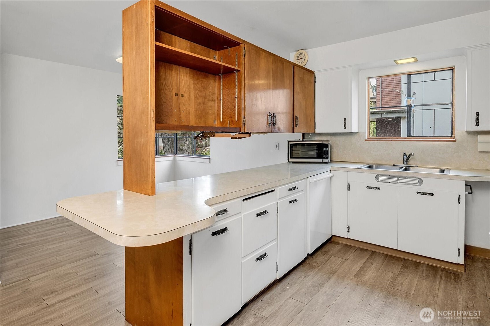 3002 Northwest 70th Street Seattle, WA 98117 - Photo 15 of 28