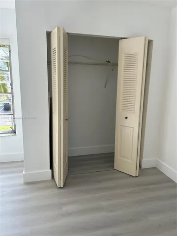 $1,400 | 4154 Inverrary Drive, Unit 205, Lauderhill, FL 33319