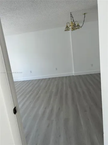 $1,400 | 4154 Inverrary Drive, Unit 205, Lauderhill, FL 33319