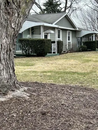 $160,000 | 826 Andover Court Southeast, Unit 5, Grand Rapids, MI 49508