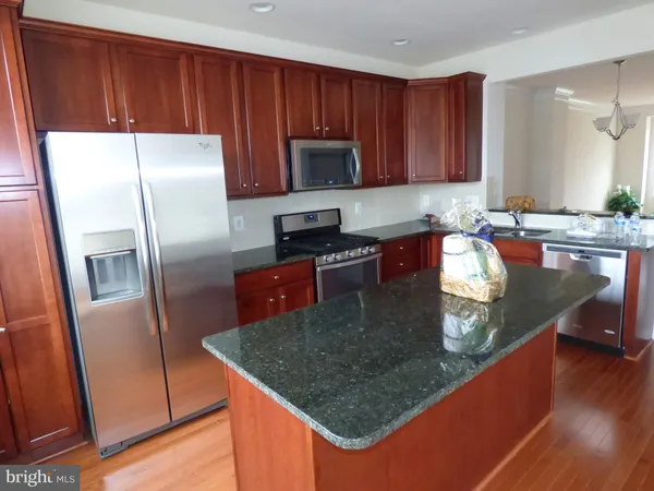 $3,250 | 43141 Whelplehill Terrace, Ashburn, VA 20148