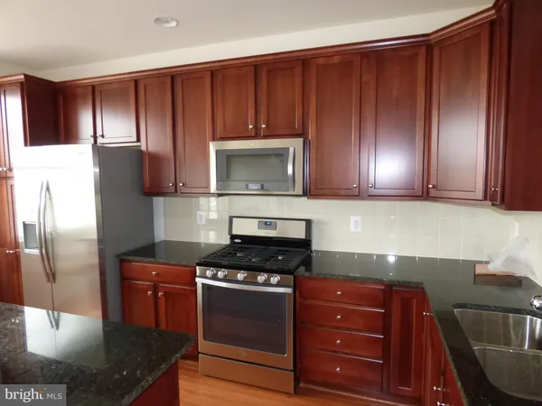 $3,250 | 43141 Whelplehill Terrace, Ashburn, VA 20148