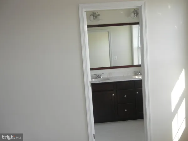 $3,250 | 43141 Whelplehill Terrace, Ashburn, VA 20148