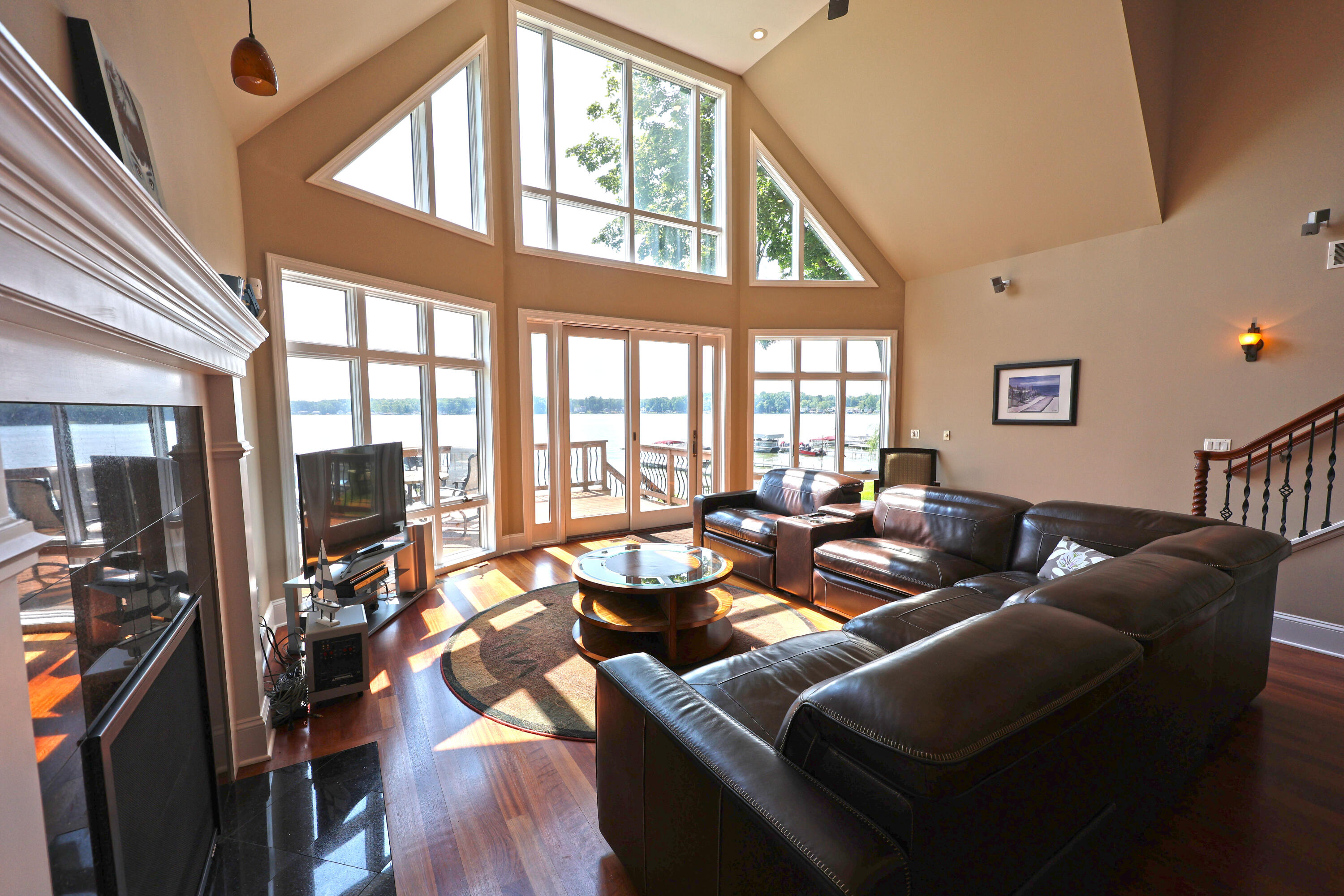 31161 County Line Road Dowagiac, MI 49047 - Photo 12 of 82 Beautiful Living Area Windows