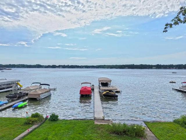 $1,600,000 | 31161 County Line Road, Dowagiac, MI 49047