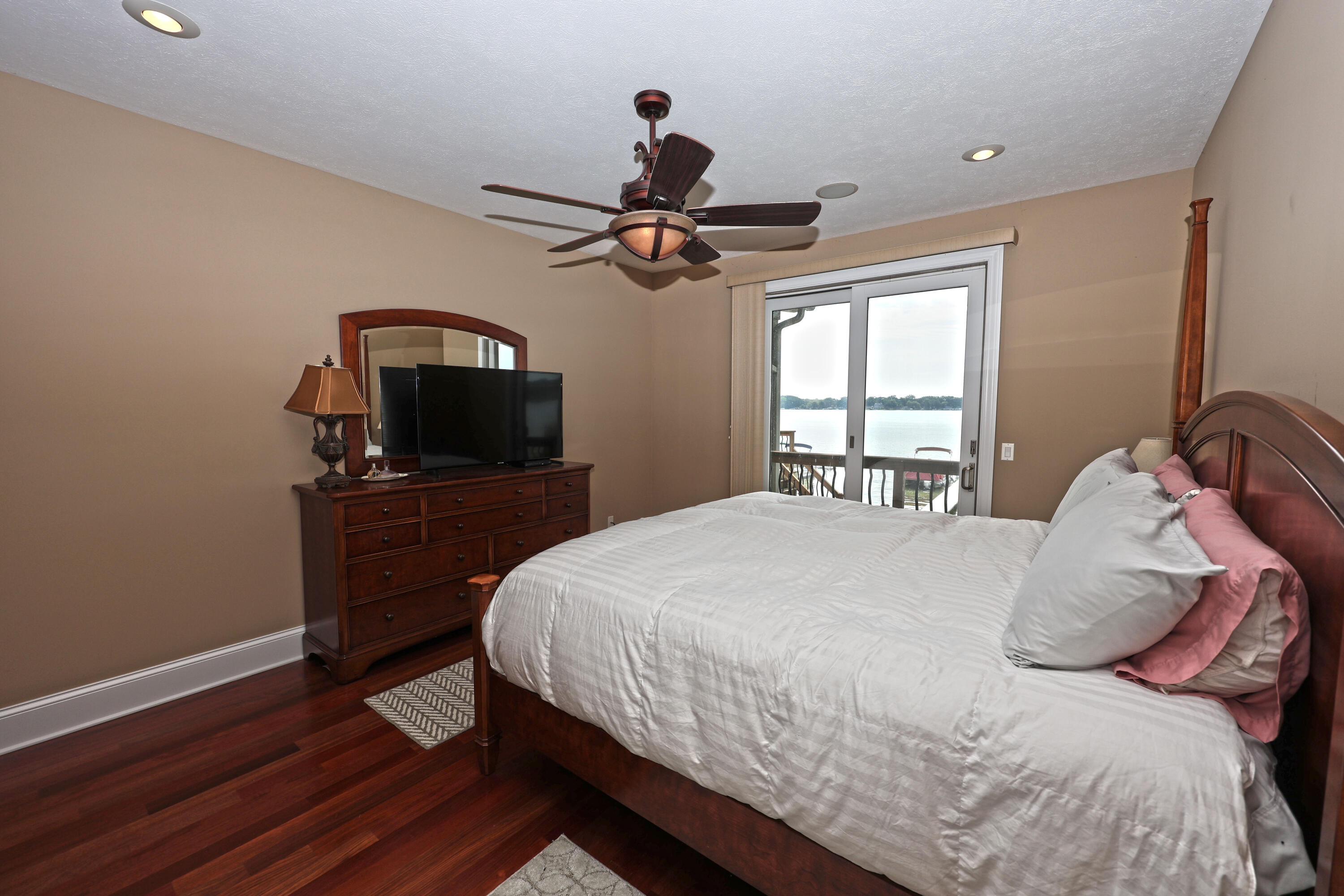 31161 County Line Road Dowagiac, MI 49047 - Photo 24 of 82 Main Level Primary Bedroom
