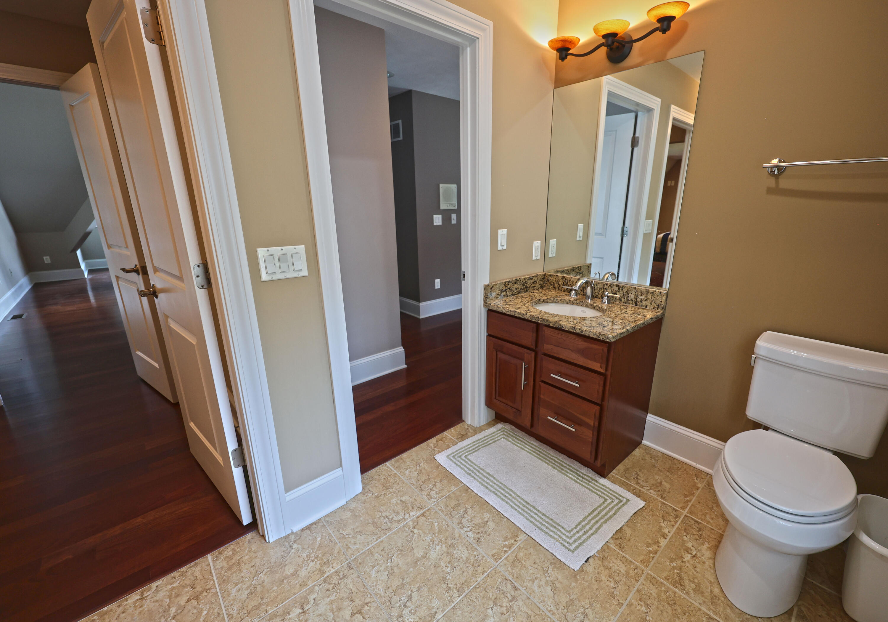 31161 County Line Road Dowagiac, MI 49047 - Photo 29 of 82 Upper Level Joint Bathroom