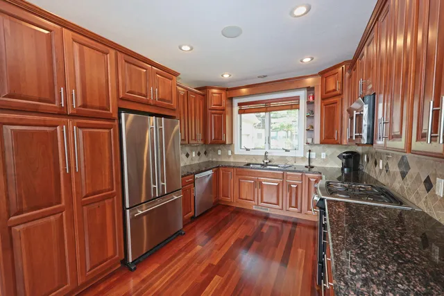 $1,600,000 | 31161 County Line Road, Dowagiac, MI 49047