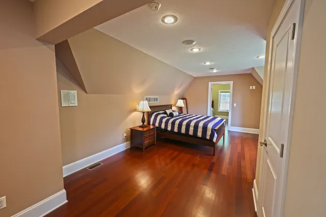 $1,600,000 | 31161 County Line Road, Dowagiac, MI 49047