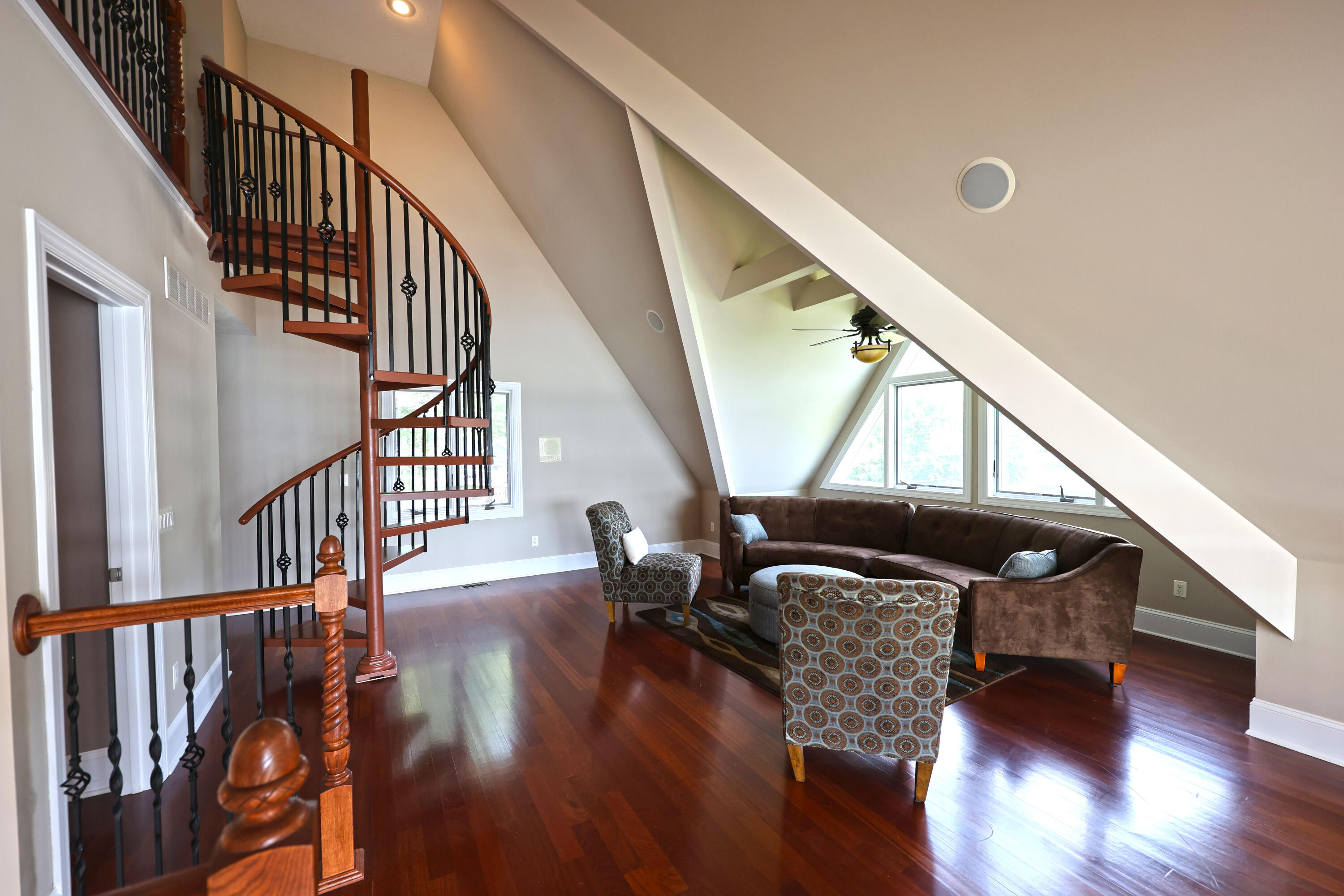 31161 County Line Road Dowagiac, MI 49047 - Photo 37 of 82 Upper Level Living Area...