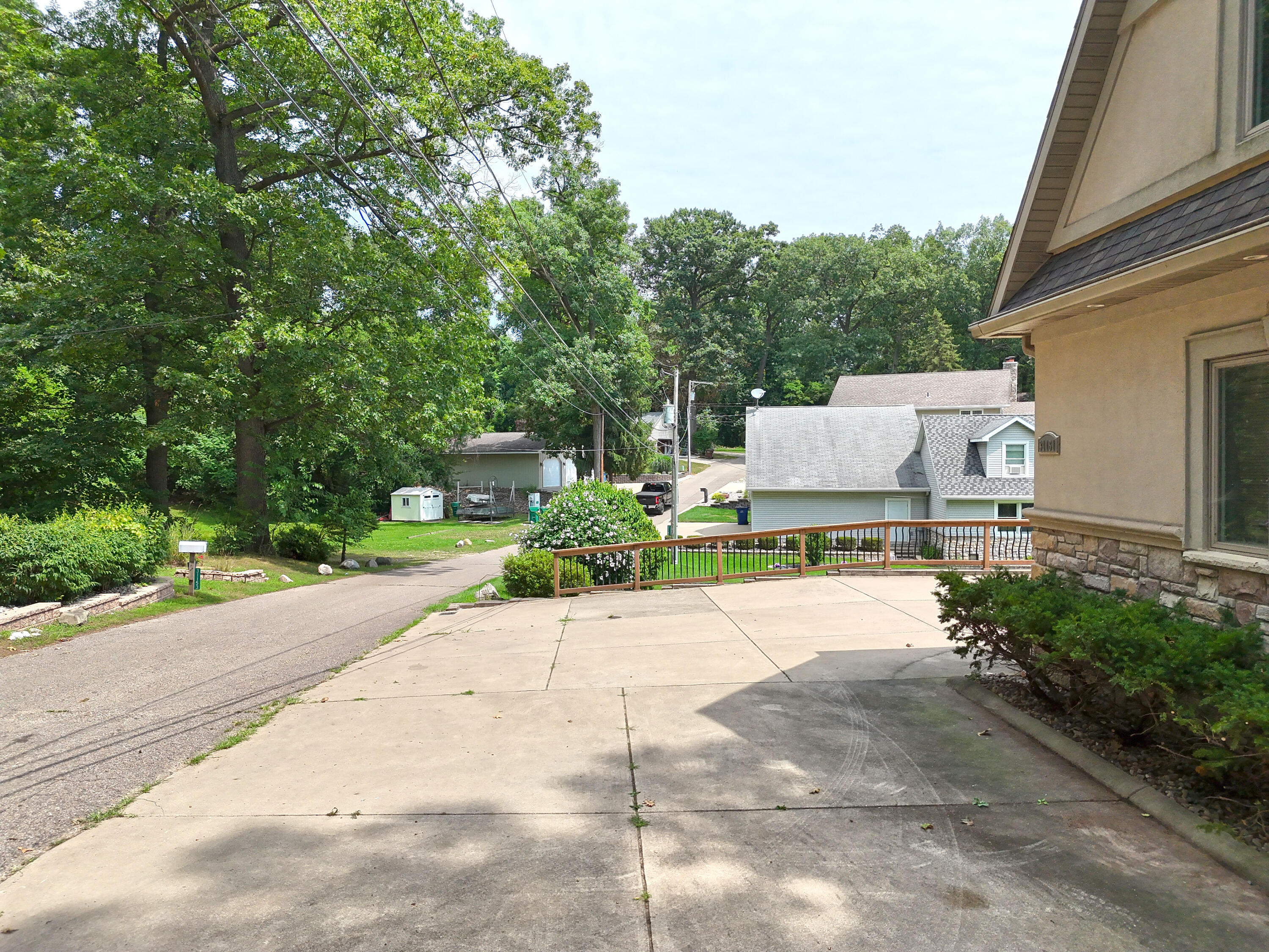 31161 County Line Road Dowagiac, MI 49047 - Photo 65 of 82 Additional Parking