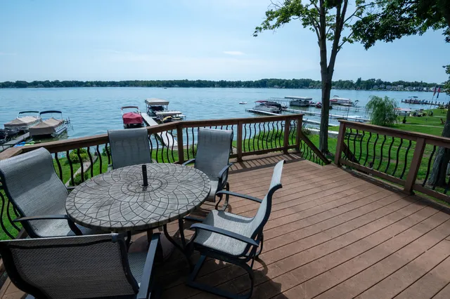 $1,600,000 | 31161 County Line Road, Dowagiac, MI 49047
