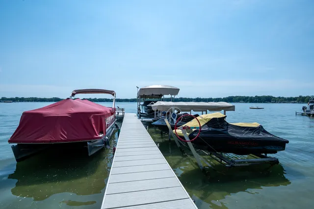 $1,600,000 | 31161 County Line Road, Dowagiac, MI 49047