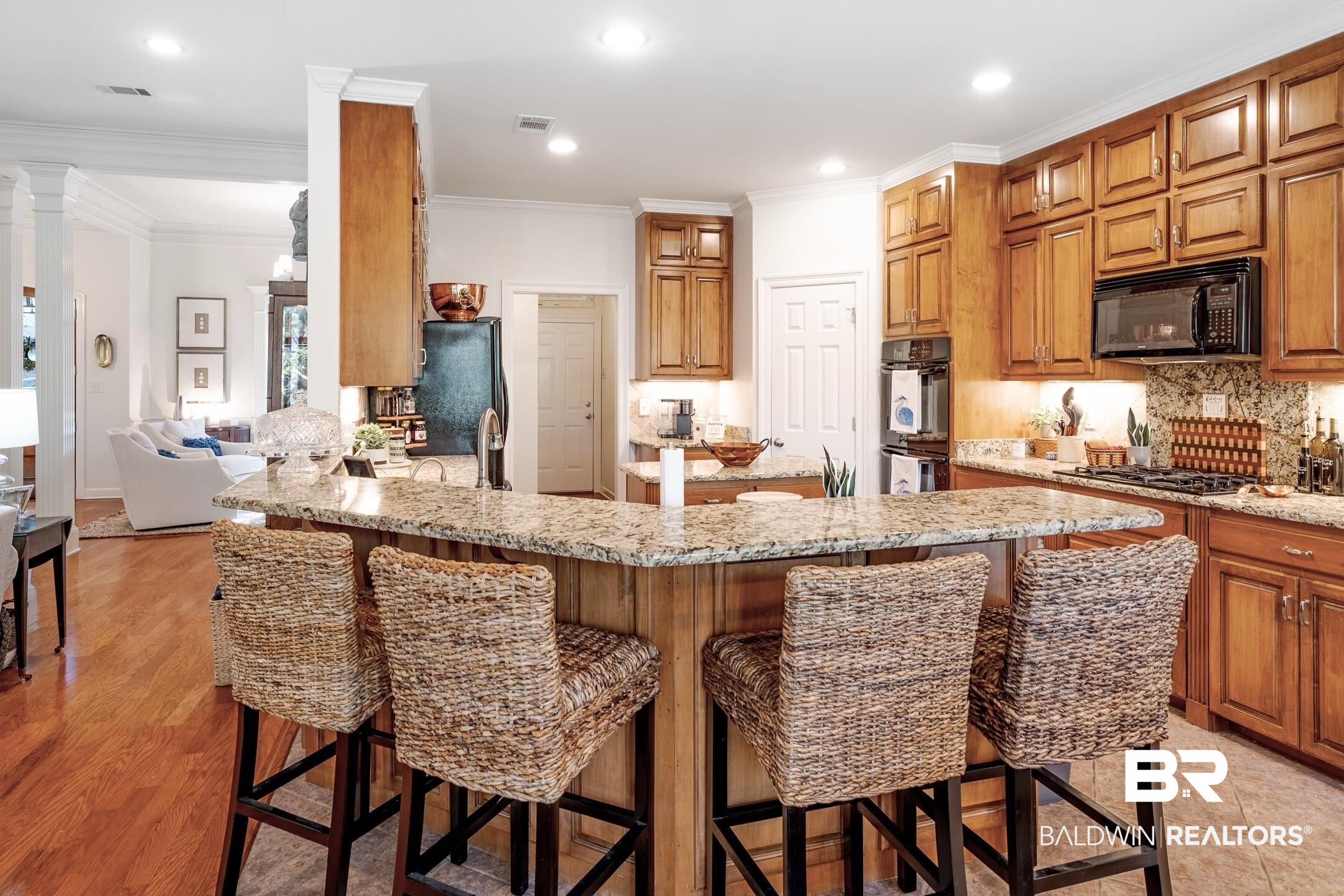 118 McIntosh Bluff Road Fairhope, AL 36532 - Photo 11 of 41 Breakfast Bar