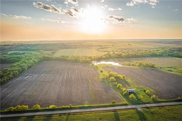 $760,000 | T Road, Eureka, KS 67045