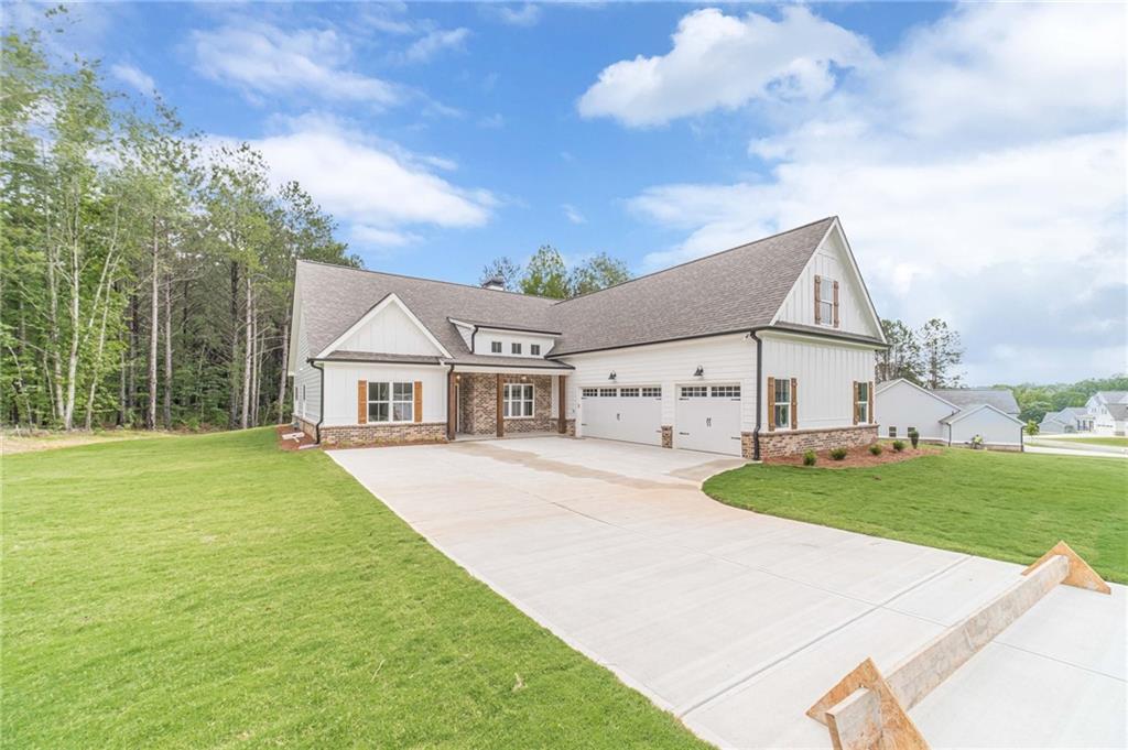 215 Pinewood Drive Covington, GA 30014 - Photo 1 of 41