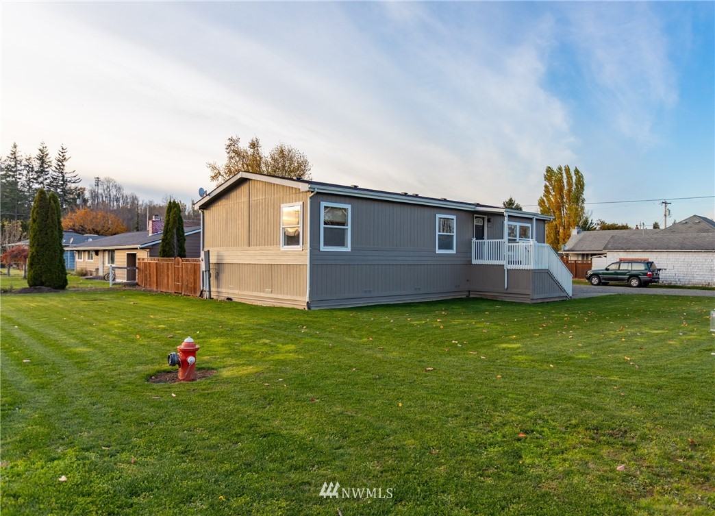 241 Fisk Street Sumas, WA 98295 - Photo 2 of 20 Gallery Image 2