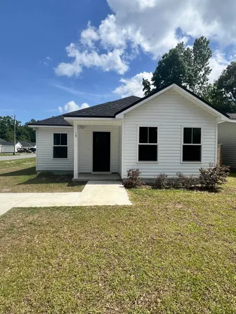 $1,850 | 19 Hopi Street, Crawfordville, FL 32327