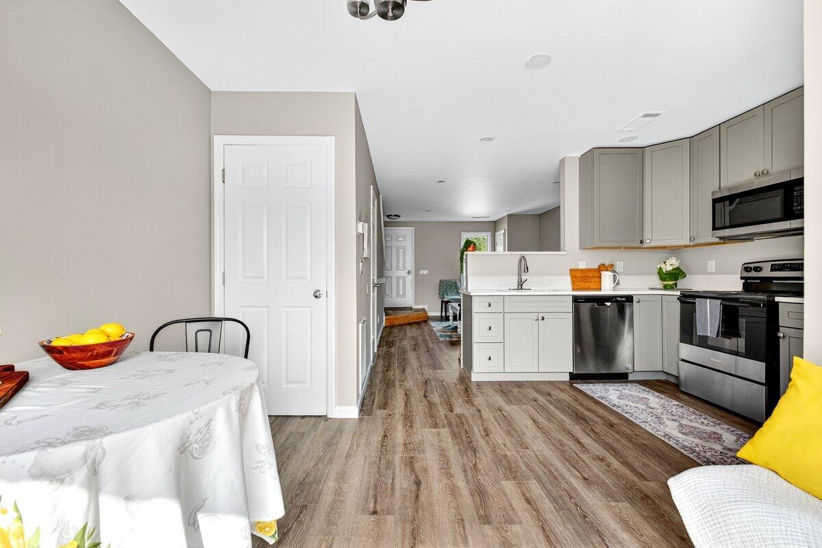 154 Rahway Road, Unit H Goose Creek, SC 29445 - Photo 14 of 34 DSC00295