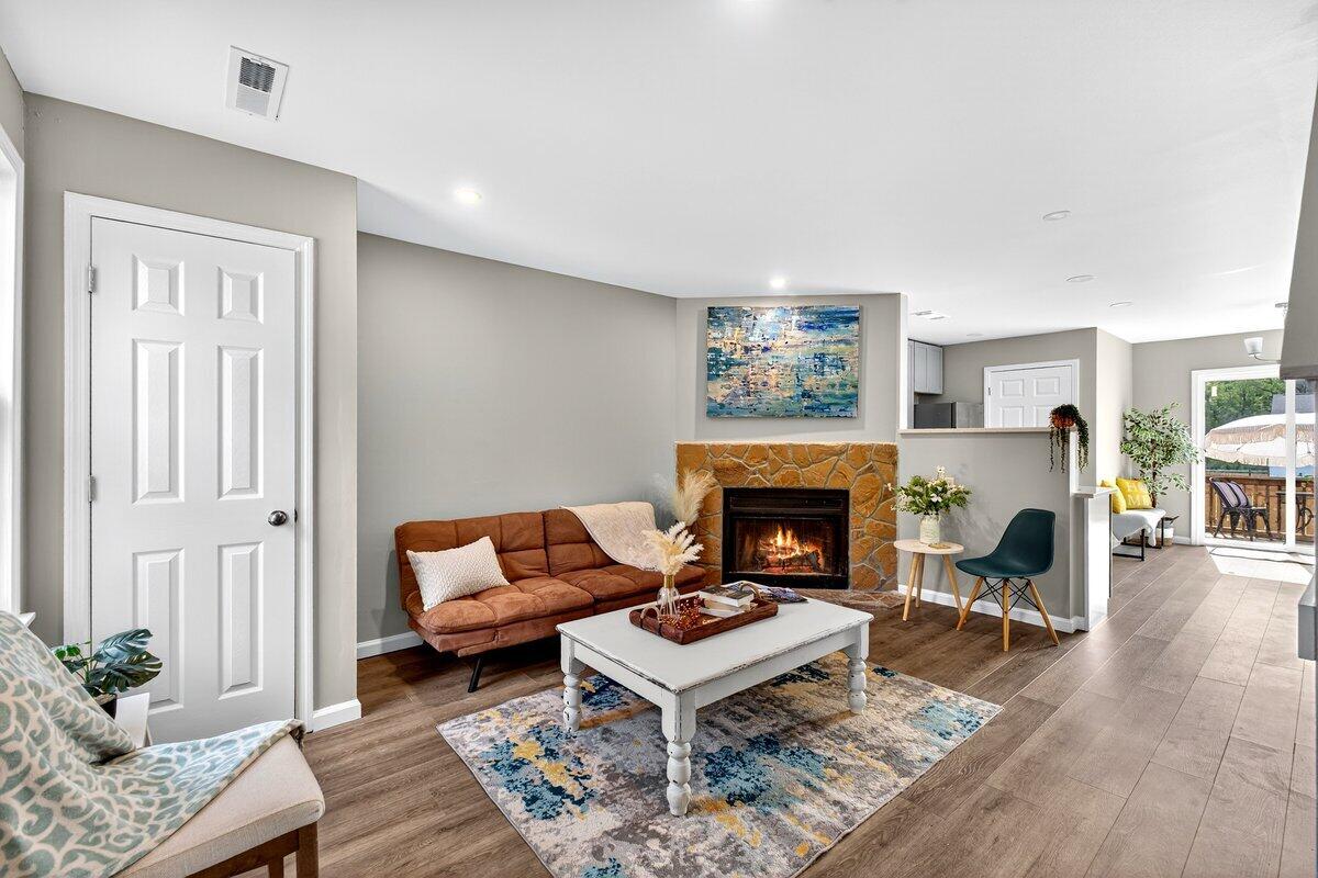 154 Rahway Road, Unit H Goose Creek, SC 29445 - Photo 6 of 34 DSC00309 copy