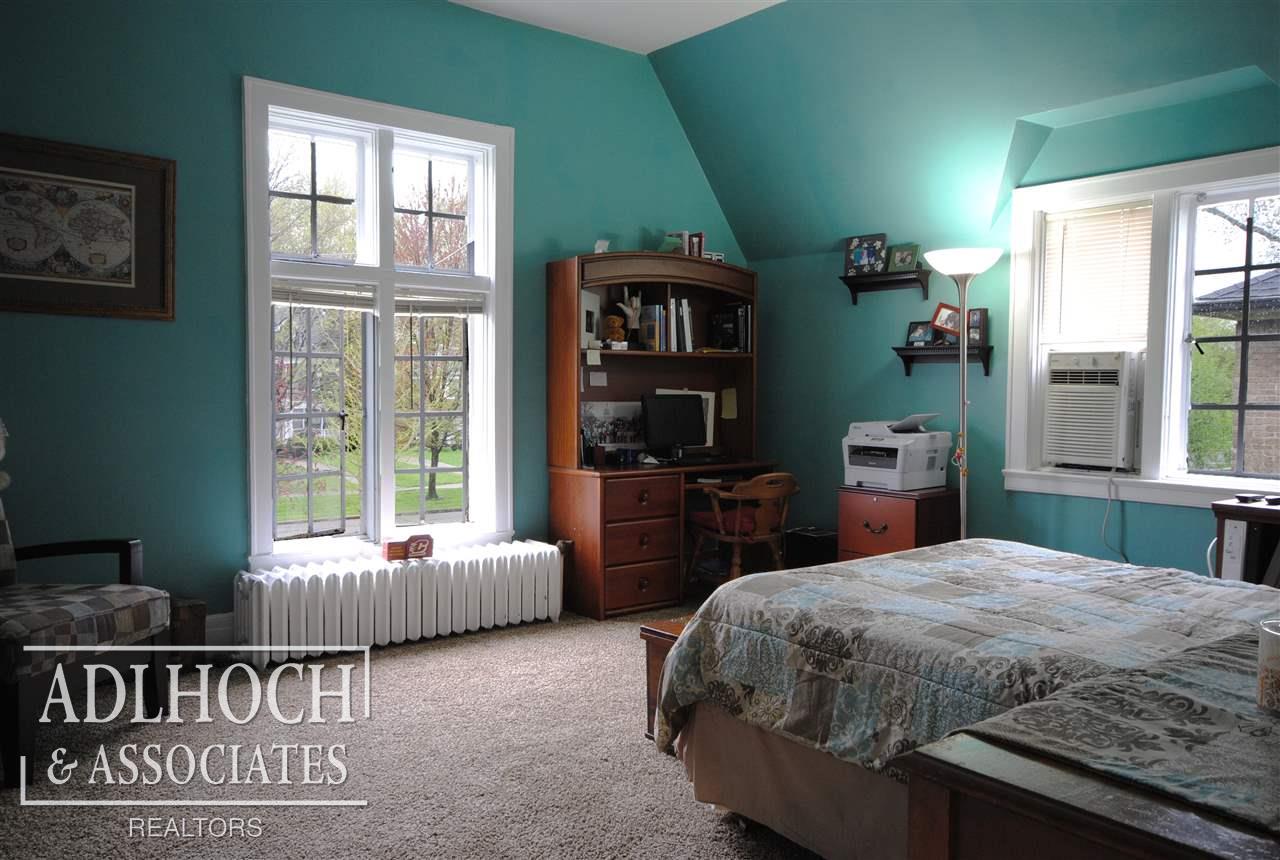 1328 Berkshire Road Grosse Pointe, MI 48230 - Photo 17 of 27